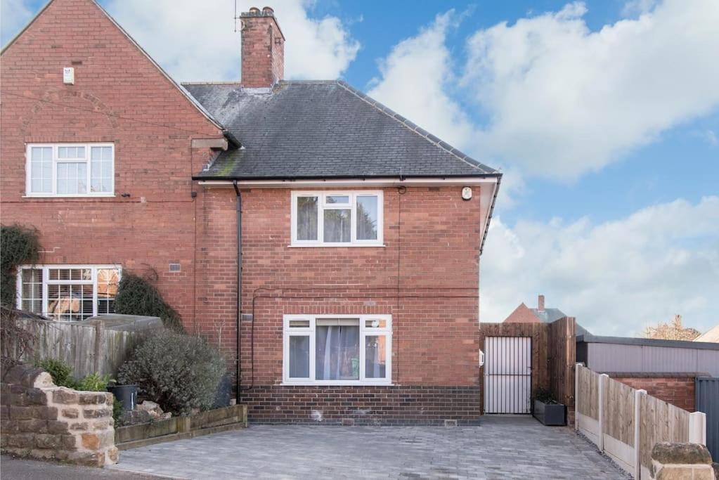 From - Peaceful, Cosy & Modern 2bed House Holiday home Nottingham